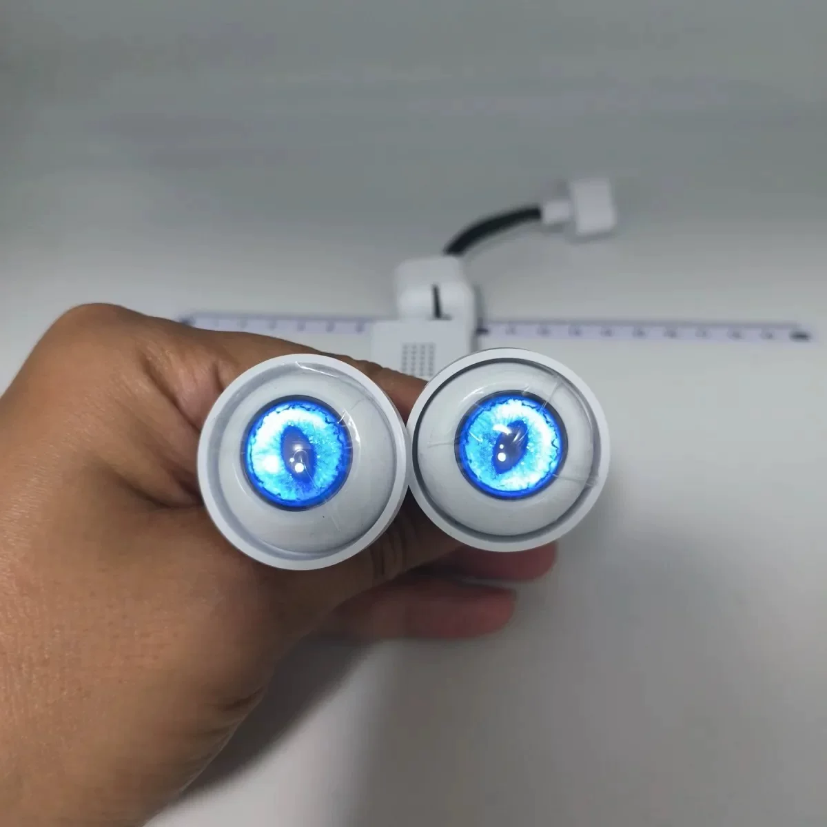 AI Animated Eyes Plush Module - Bluetooth Moving Eyes for Plush Toys - Gallery image AI Animated Eyes Plush Module - Bluetooth Moving Eyes for Plush Toys gallery view (AIXTOY)